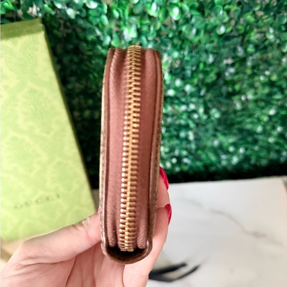 Gucci Supreme Monogram Canvas Horsebit Brown and Tan Women's Zippy Wallet - Picture 5 of 9